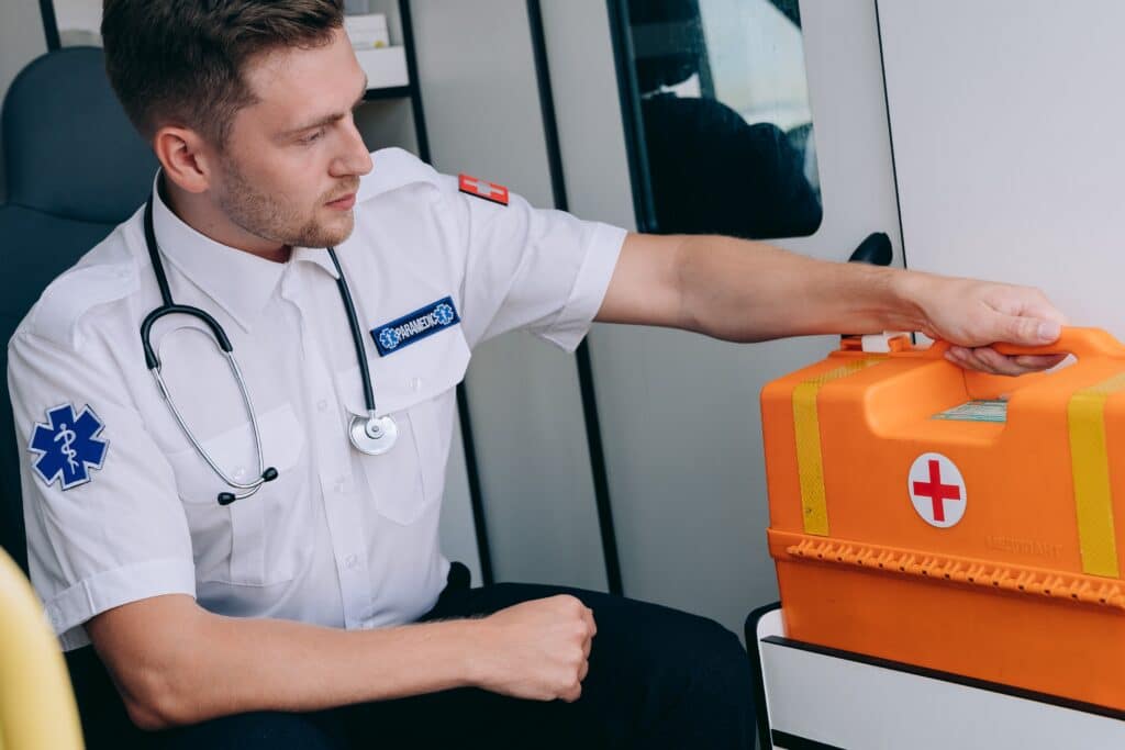 Navigating Your Job Pathways with a First Aid Course Certificate